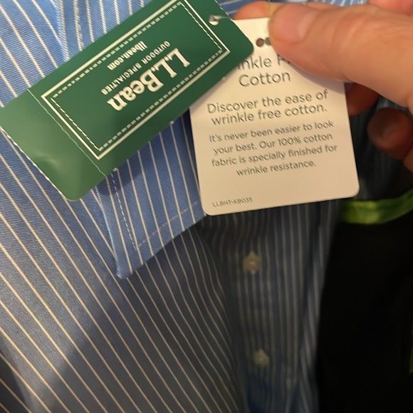 L.L.Bean Wrinkle Free Oxford Petite Shirt - Picture 7 of 7